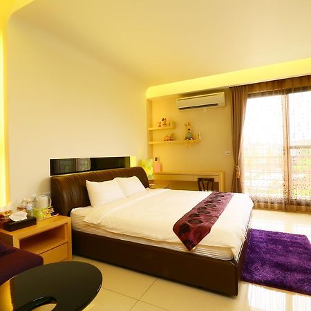Sakura Love River Bed And Breakfast Dongshan  Exterior foto